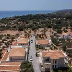 וילה Pangea Zoe